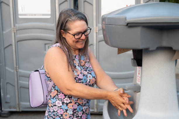 Best Portable restroom trailer rental  in Picnic Point, WA